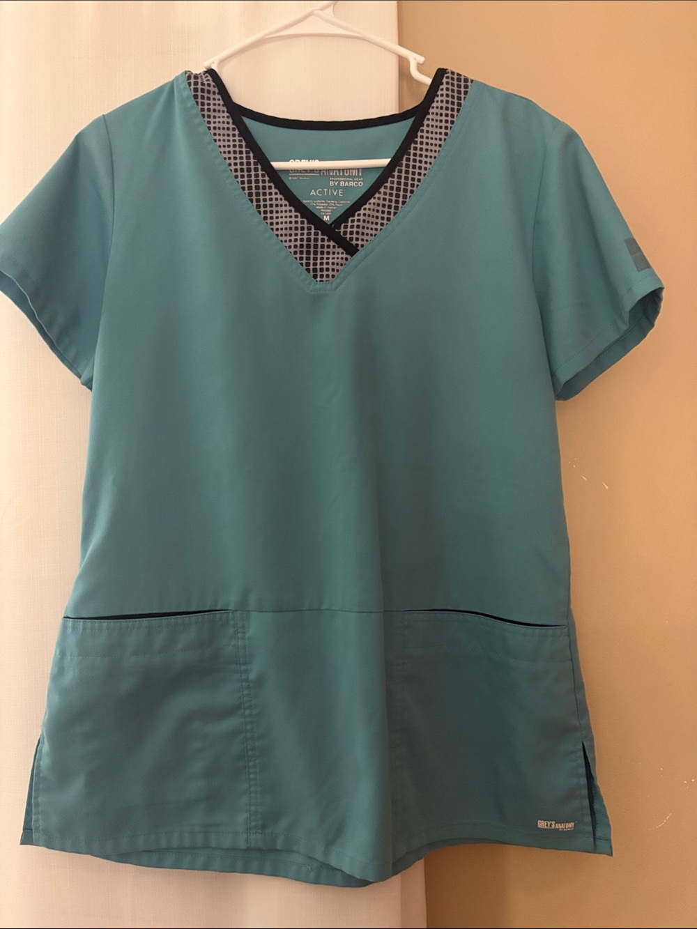 Barco Uniforms Teal V-Neck Scrub Tunic with Contrast Trim